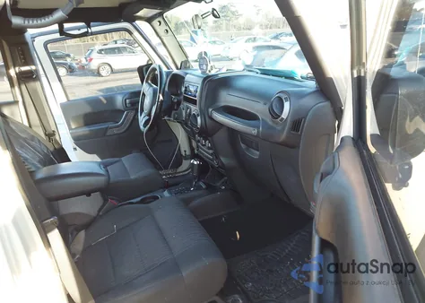 2011 Jeep Wrangler Unlimited Sport z USA, uszkodzony, nr VIN 1J4BA3H15BL595976